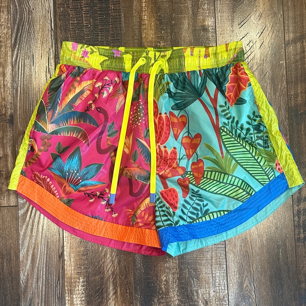Farm Rio shorts size medium